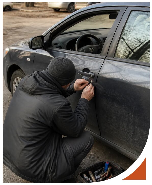 Профессиональное вскрытие автомобиля Тойота без повреждений в Набережных Челнах